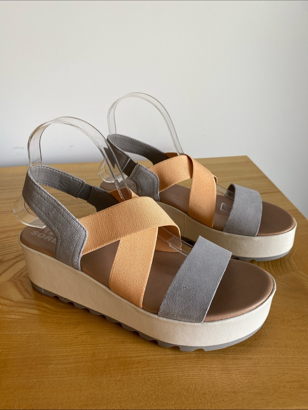 New!  SOREL® (Women's 8.5) Cameron™ Flatform Slingback Sandal Chrome Grey/Chalk